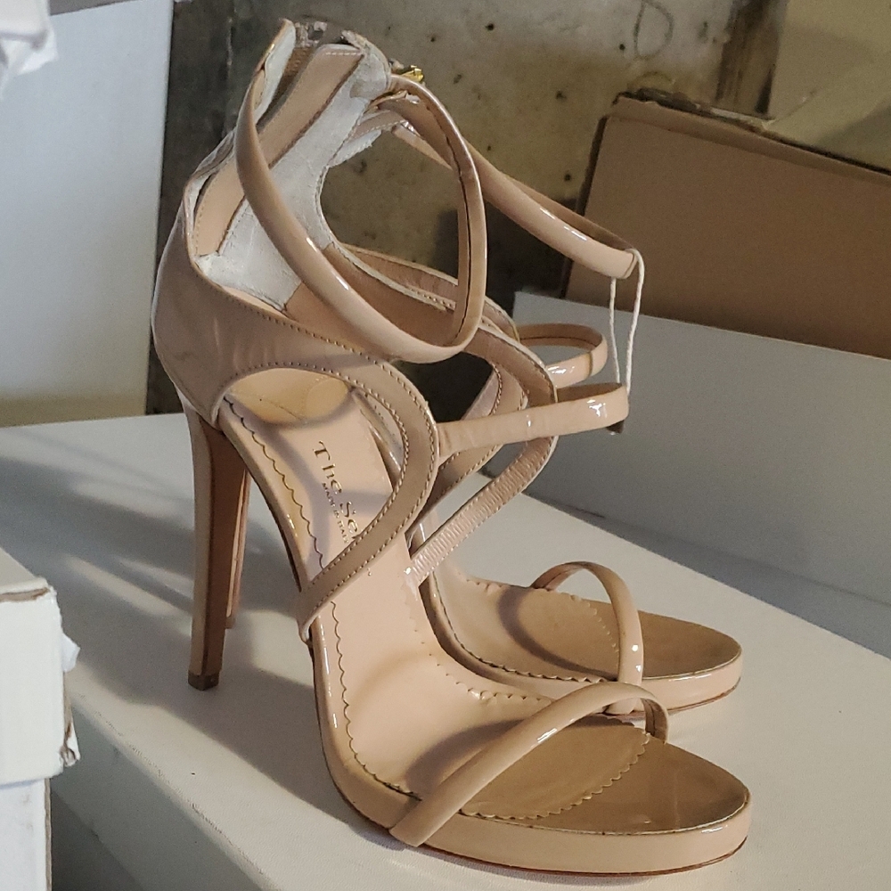Nwob The Seller Women's Nude Heels
